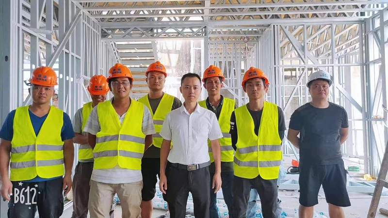 輕鋼別墅需要專業(yè)人員安裝嗎？睿婕輕鋼別墅為您分析